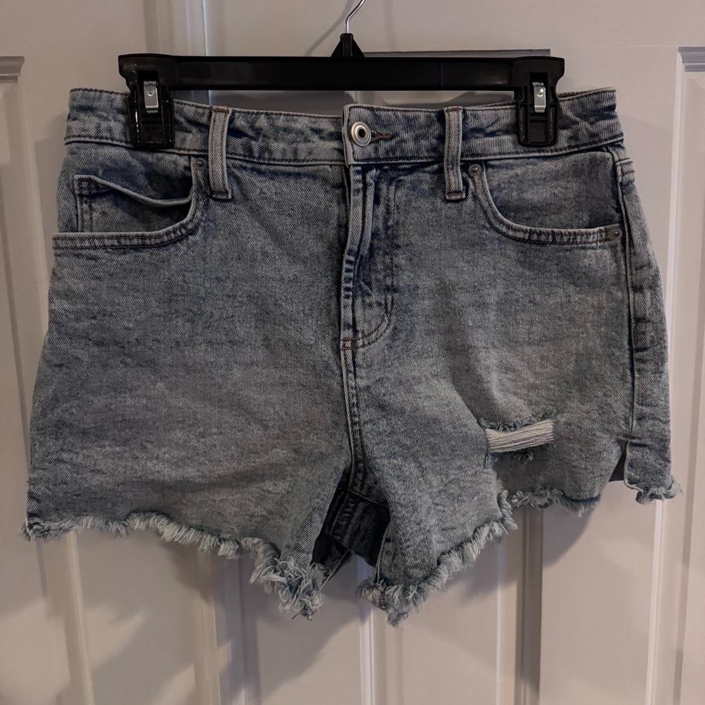 BCBGeneration High Rise Distressed Denim‎ Shorts Size 7/28